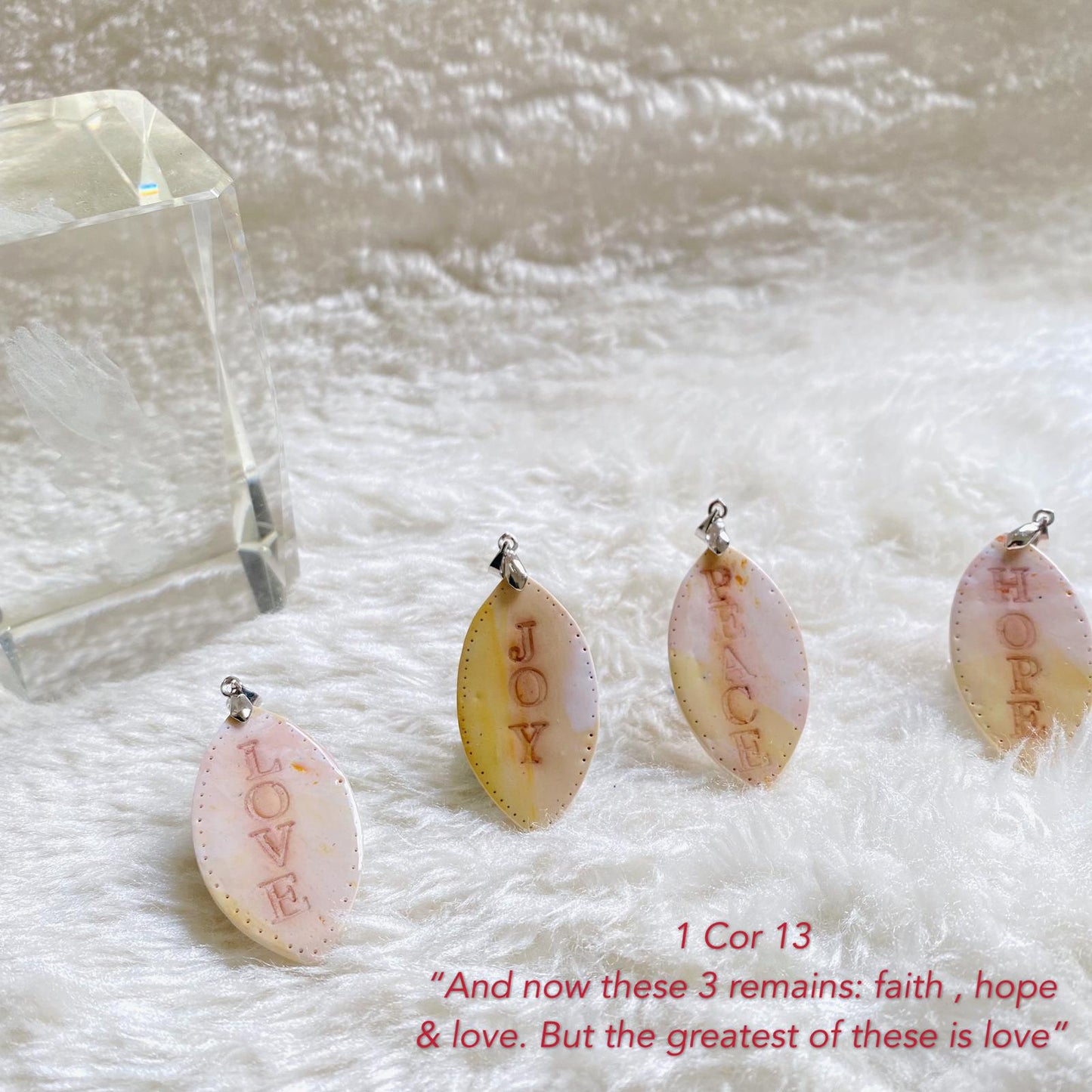 Love Pendant by Allesliebelola