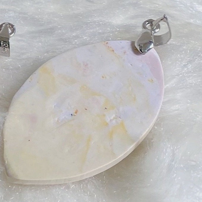Love Pendant by Allesliebelola